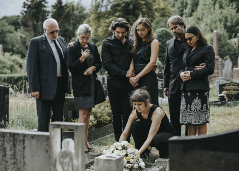 What-to-Wear-to-a-Funeral
